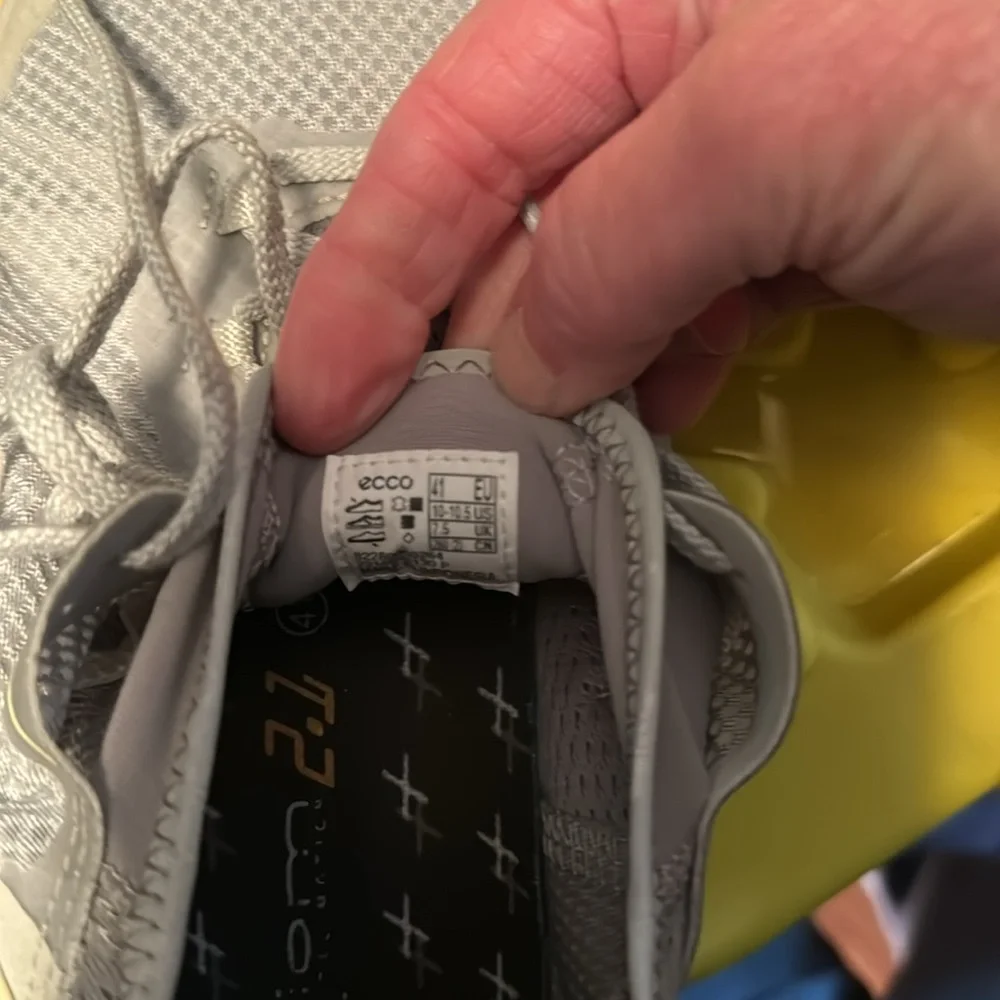 Slightly worn - Picture 4 of 4